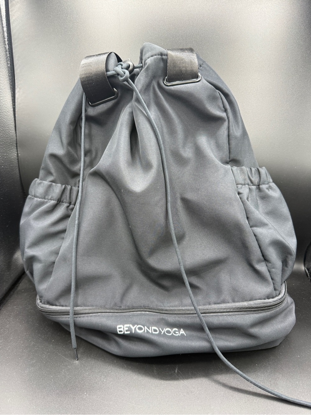 Beyond Yoga Black Convertible Drawstring Gym Backpack / Shoulder Bag